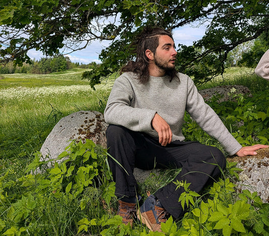2 Men’s wool sweater