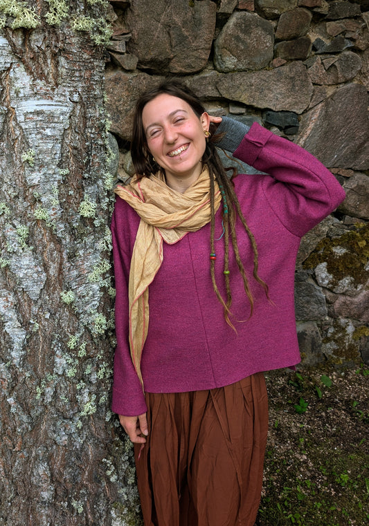 1 Women’s wool sweater